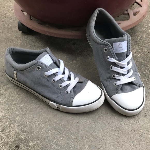 Guess sneakers - Picture 1 of 4